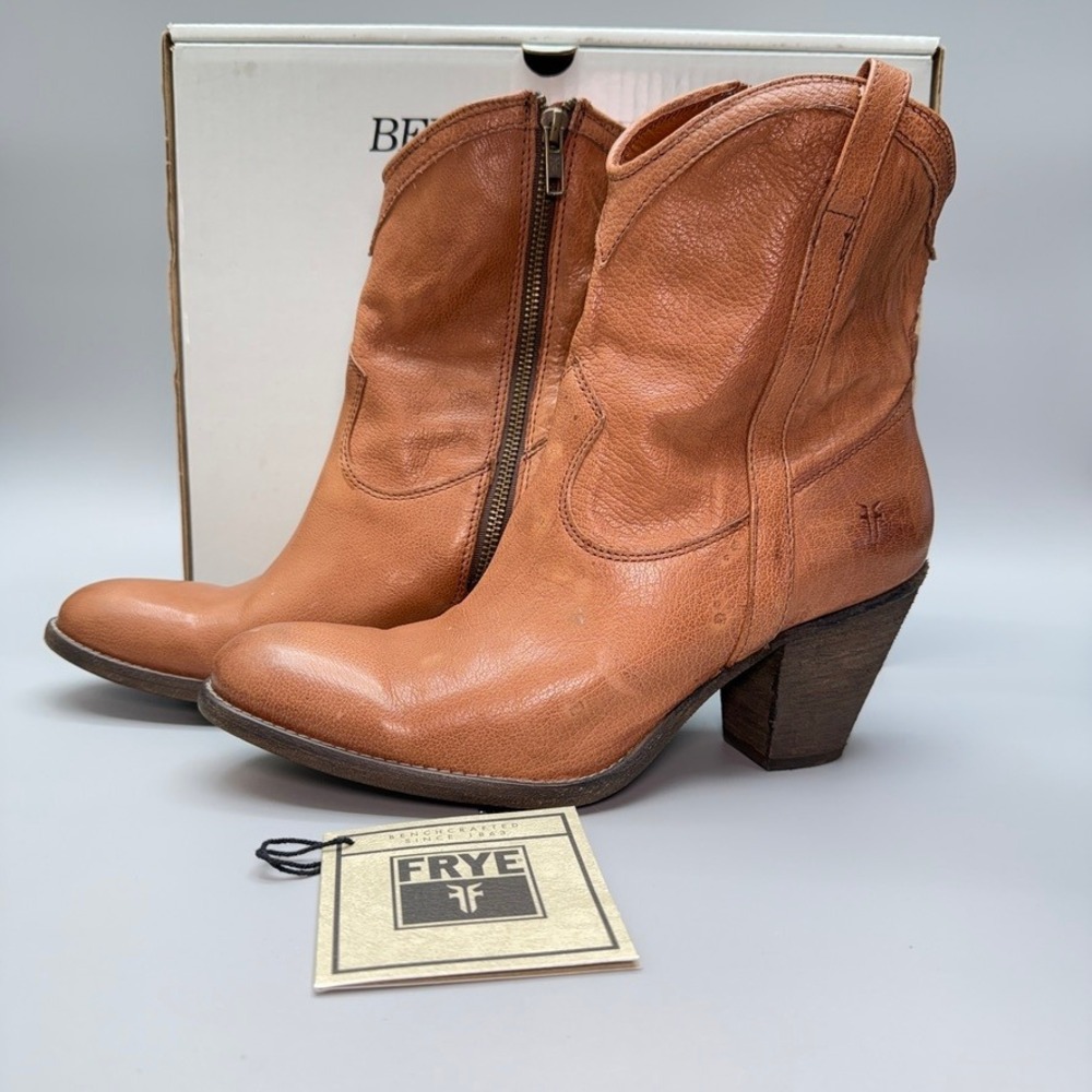 Frye Womens Boots Taylor Short Inside Zip Cognac Leather Western Size 10 w Box